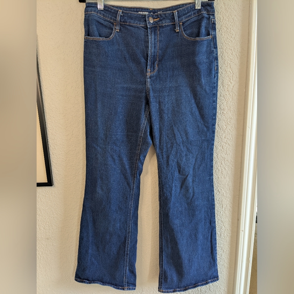 Old Navy Size 12 High Rise WOW Flare Medium Blue Wash Light Stretch